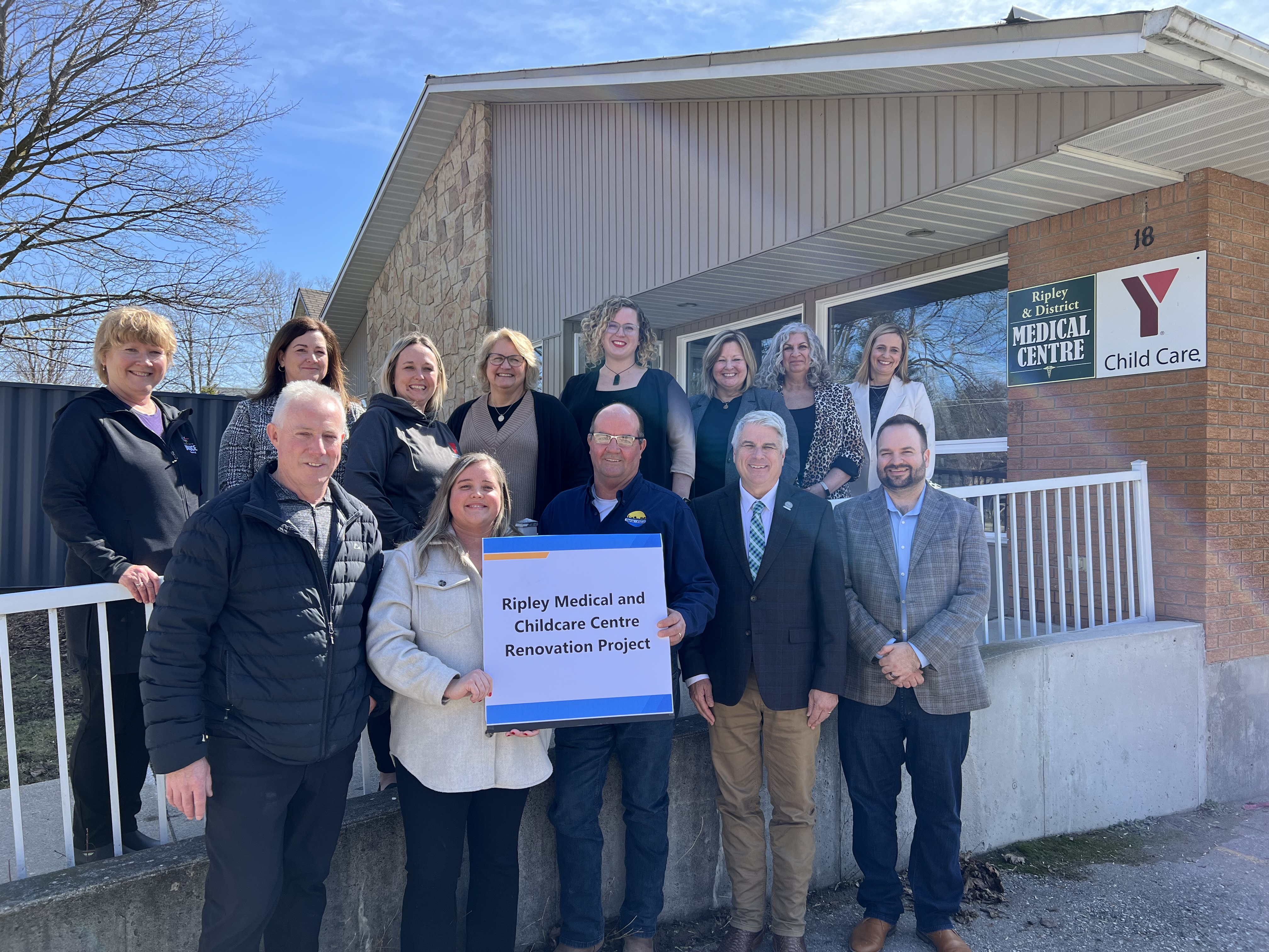 Back row: Cindy Tanner, Bruce County; Tina Metcalfe, Bruce County; Candice Paul, YMCA of Owen Sound Grey Bruce; Cyndy Jefferson, YMCA of Owen Sound Grey Bruce; Pam Rantz, Kincardine Family Health Team; MPP Lisa Thompson; Mary Rose Walden, Huron-Kinloss; Christine MacDonald, Bruce County. Front row: Mike Fair, Huron-Kinloss; Michelle Goetz, Huron-Kinloss; Mayor Don Murray, Huron-Kinloss, Warden Chris Peabody, Bruce County; Michael Pahor, NWMO.